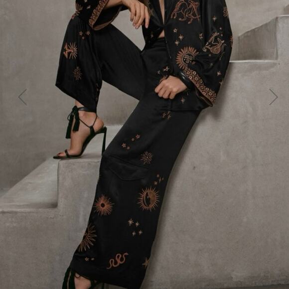 Johnny Was celestial Estrella wide leg satin cargo pants silk blend S small - Picture 16 of 16